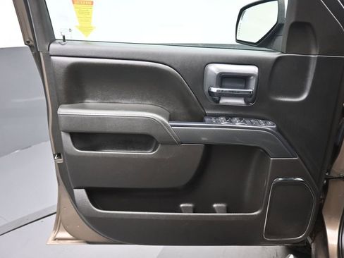 Used 2015 GMC Sierra 1500 SLE w/ All-Terrain Package AWD/4WD image 9