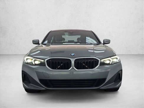Used 2023 BMW 330i Sedan w/ Driving Assistance Package RWD image 2