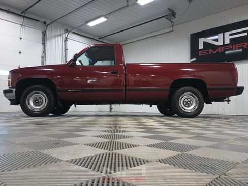 Used 1988 Chevrolet Silverado 2500 2WD Regular Cab image 11