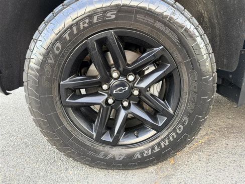 Used 2021 Chevrolet Silverado 1500 LT Trail Boss w/ Convenience Package II AWD/4WD image 9