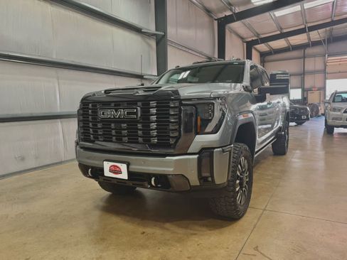 Used 2024 GMC Sierra 3500 Denali Ultimate image 1