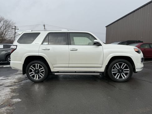 Used 2022 Toyota 4Runner Limited image 7