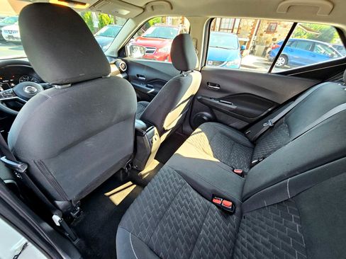 Used 2021 Nissan Kicks SV image 14