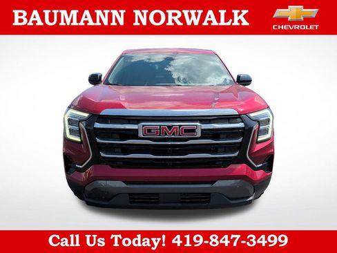 Used 2025 GMC Terrain Elevation AWD/4WD image 2