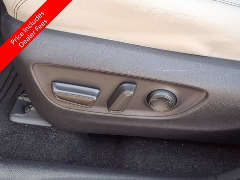 Used 2020 Toyota RAV4 XLE Premium FWD image 26