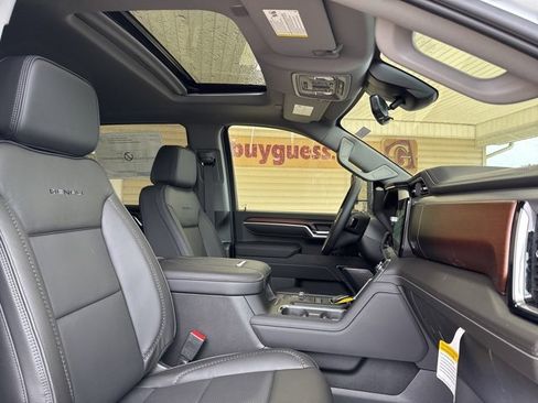 New 2026 GMC Sierra 3500 Denali w/ Denali Reserve Package image 28