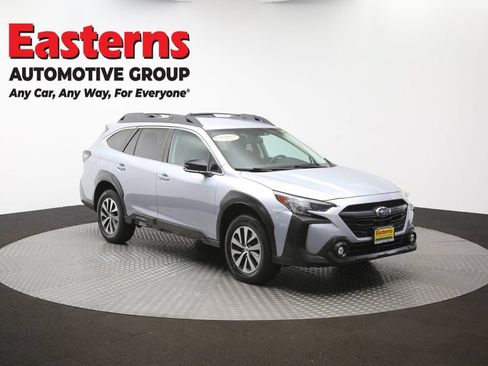 Used 2023 Subaru Outback Premium AWD/4WD image 49