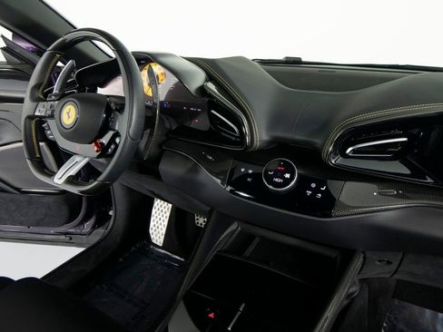 Used 2025 Ferrari Purosangue image 26
