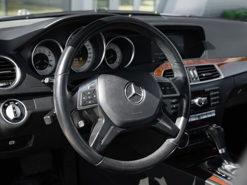 Used 2012 Mercedes-Benz C 300 4MATIC Sedan image 11