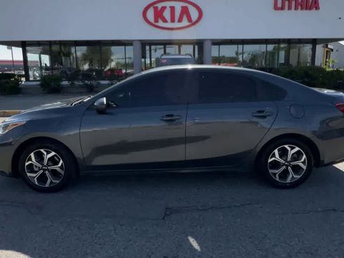 Used 2021 Kia Forte LXS FWD image 5
