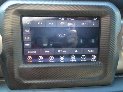 Used 2021 Jeep Gladiator Sport AWD/4WD image 31