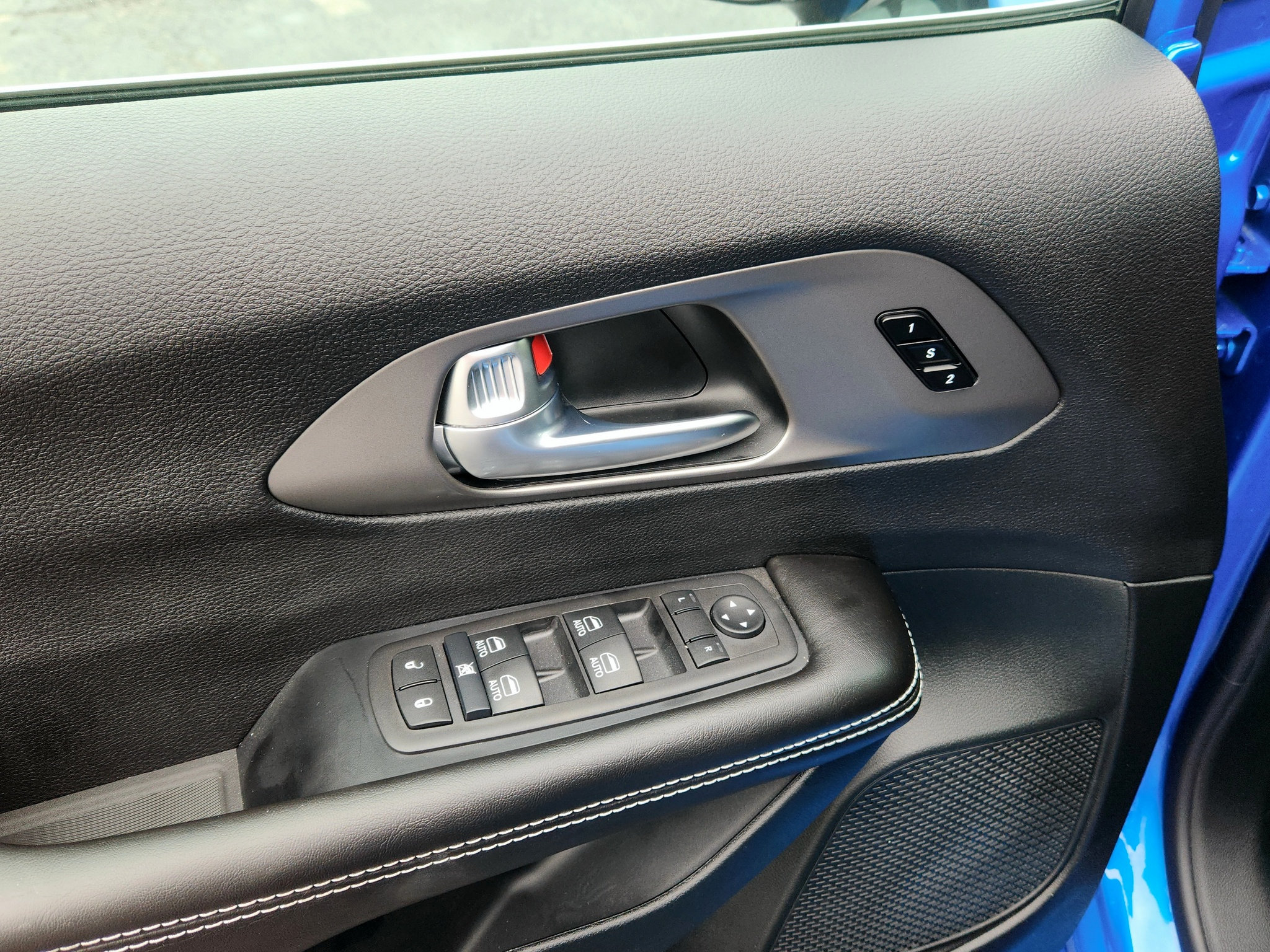 New 2027 Chrysler Pacifica Select FWD image 29