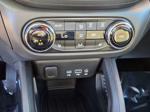 Used 2021 Chevrolet TrailBlazer LT w/ Convenience Package AWD/4WD image 21