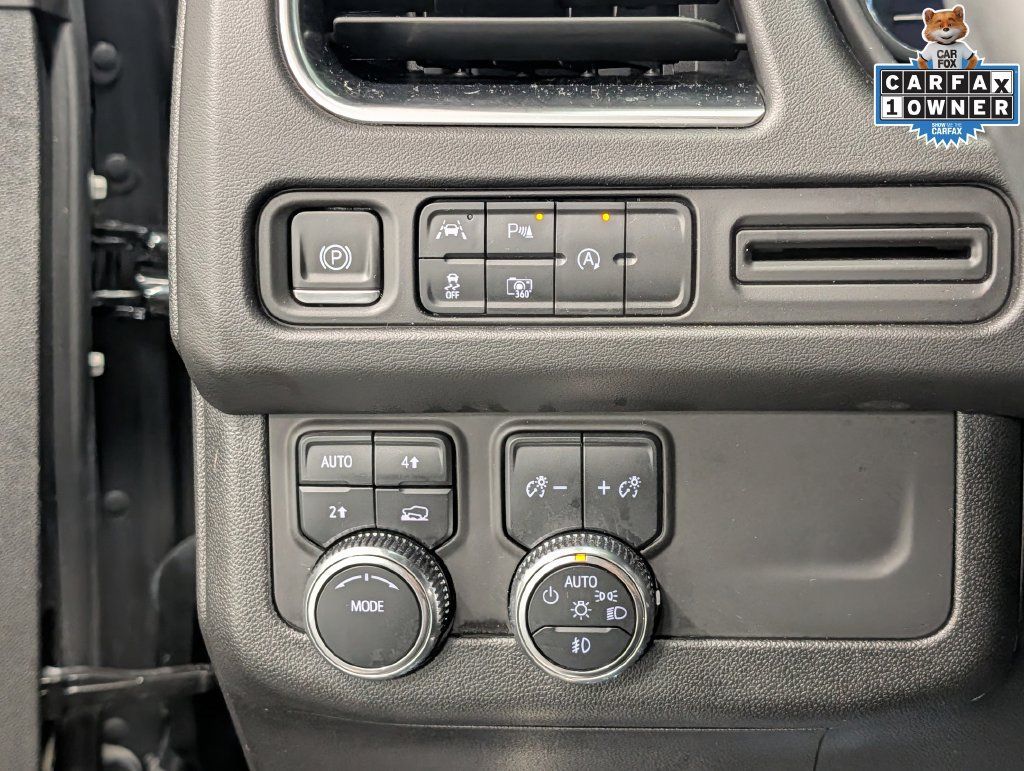 Used 2024 GMC Yukon SLT w/ SLT Premium Package AWD/4WD image 20