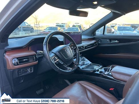 Used 2021 Lincoln Nautilus Reserve image 17