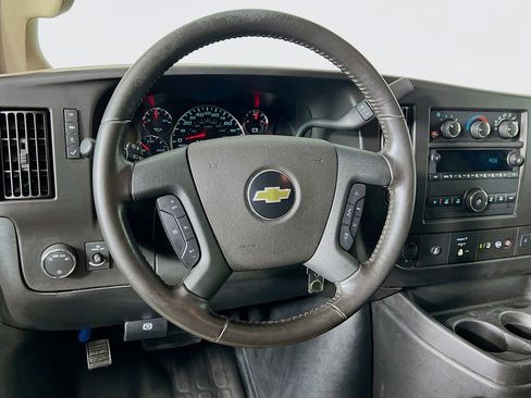 Used 2020 Chevrolet Express 3500 w/ Driver Convenience Package RWD image 11