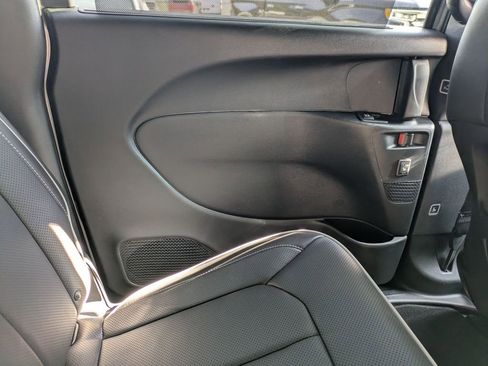 New 2026 Chrysler Pacifica Limited FWD image 36