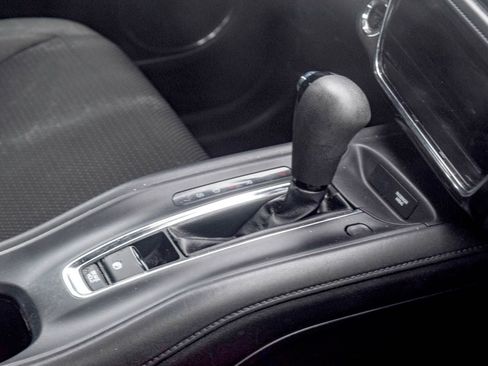 Used 2019 Honda HR-V EX image 9