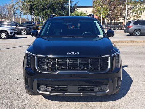 Used 2024 Kia Sorento SX image 2