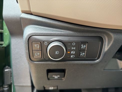 Used 2023 Ford Bronco Wildtrak AWD/4WD image 17