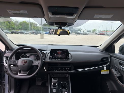 New 2026 Nissan Rogue SV AWD/4WD image 28
