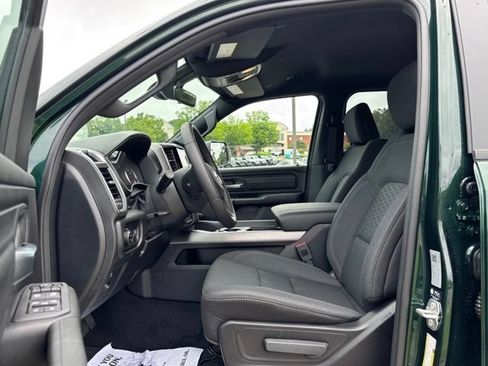 New 2026 RAM 1500 Express AWD/4WD image 13