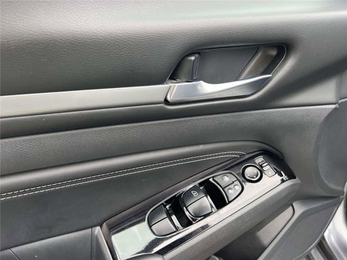 Certified 2021 Nissan Altima 2.5 SV image 22