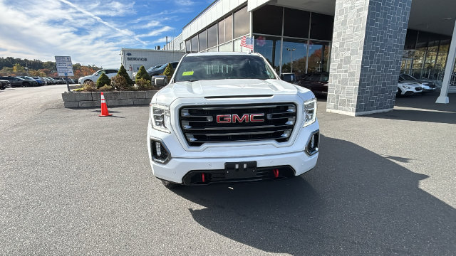 Certified 2022 GMC Sierra 1500 AT4 w/ AT4 Premium Package AWD/4WD image 2