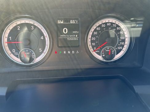 Used 2018 RAM 2500 Tradesman w/ Chrome Appearance Group image 16