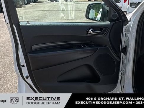 Used 2022 Dodge Durango R/T w/ Blacktop Package AWD/4WD image 9
