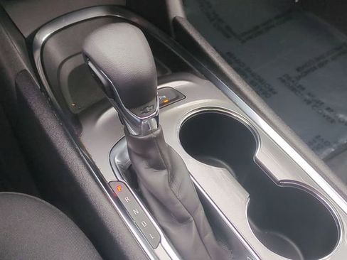 Used 2024 Chevrolet Malibu LT image 38