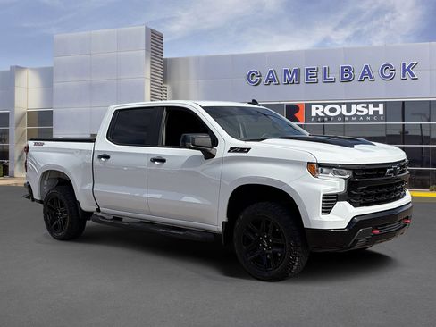 Used 2023 Chevrolet Silverado 1500 LT Trail Boss w/ LPO, Dark Essentials Package AWD/4WD image 8