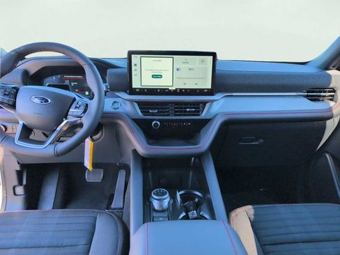 New 2026 Ford Explorer ST-Line w/ ST-Line Street Pack RWD image 5