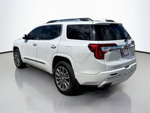 Used 2023 GMC Acadia Denali w/ Denali Technology Package FWD image 5