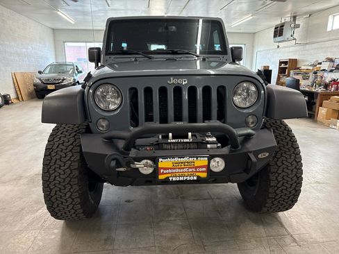 Used 2015 Jeep Wrangler Unlimited Rubicon w/ Connectivity Group AWD/4WD image 6