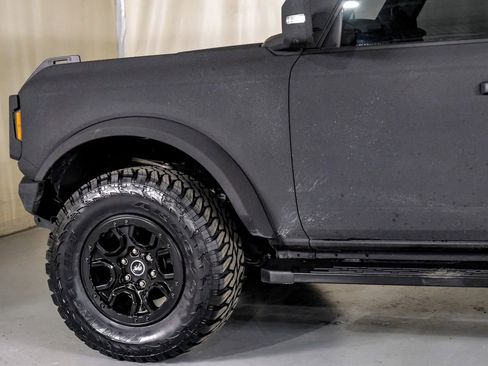 Used 2022 Ford Bronco Wildtrak image 12