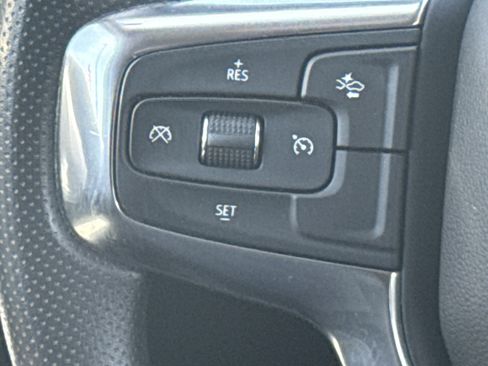 Used 2025 Chevrolet Blazer LT FWD image 19