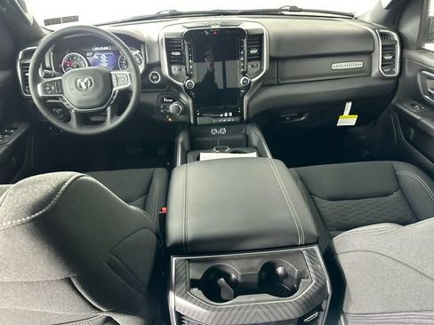 New 2026 RAM 1500 Big Horn AWD/4WD image 18