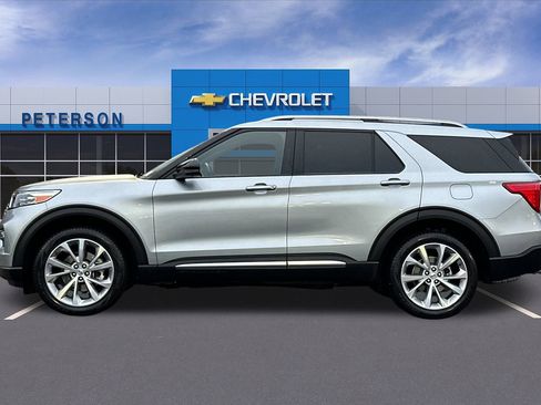 Used 2022 Ford Explorer Platinum w/ Equipment Group 601A image 7