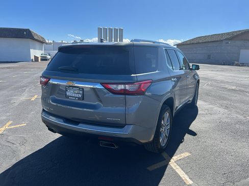 Used 2021 Chevrolet Traverse Premier image 4