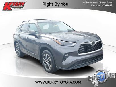 Used 2025 Toyota Highlander XLE