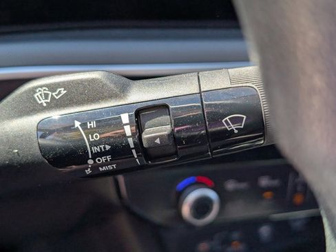 Used 2025 Kia K5 LXS image 25