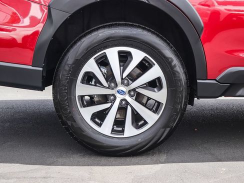 Certified 2025 Subaru Outback Premium AWD/4WD image 14