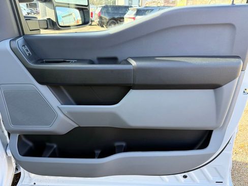 New 2026 Ford F250 XL w/ XL Chrome Package image 19