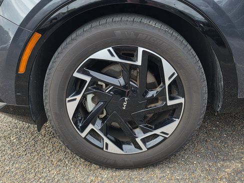 Used 2024 Kia Sportage SX image 28