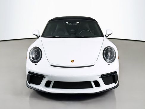 Certified 2019 Porsche 911 Speedster RWD image 6