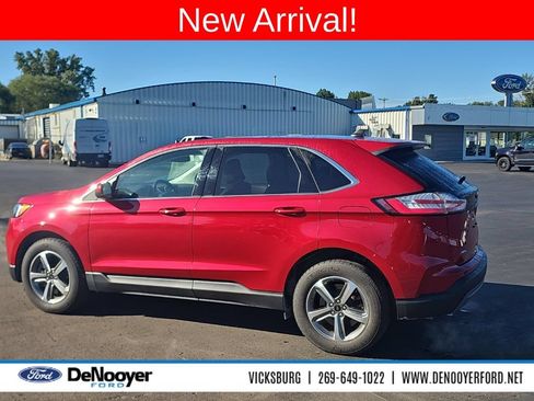 Used 2024 Ford Edge SEL w/ Convenience Package AWD/4WD image 8