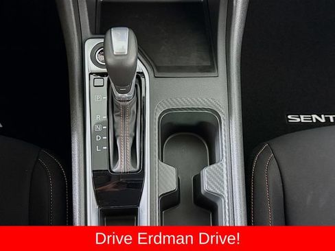 Used 2025 Nissan Sentra SR w/ Midnight Edition FWD image 17