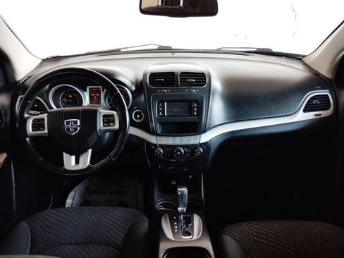 Used 2018 Dodge Journey SXT w/ Connectivity Group FWD image 30