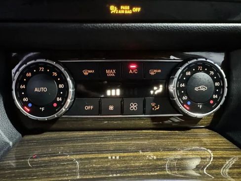 Used 2015 Mercedes-Benz CLS 400 w/ Premium 2 Package image 38